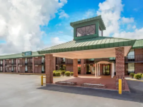 Quality Inn & Suites Hotels in Toombs County