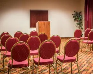 Quality Inn & Suites - parking