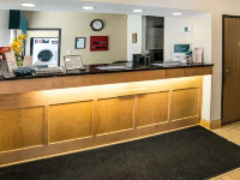 Quality Inn Near Northtown Mall & National Sports Center Hotels in Coon Rapids