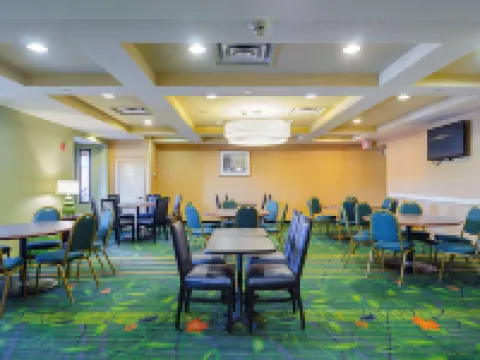 Quality Inn Boston-Revere Hotels in Essex County