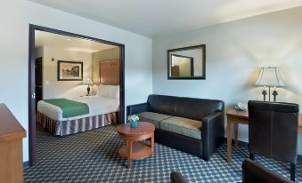 Oxford Suites Yakima