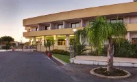 Grand Hotel Sofia Hotels in der Nähe von Calamosche Beach