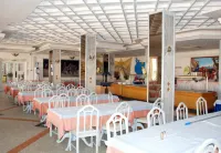 Les Colombes Hammamet Hotels in Mrezga