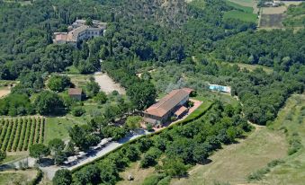 Agriturismo Antico Borgo Poggitazzi