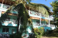 Tamarind Tree Hotel Hotels near Mero beach
