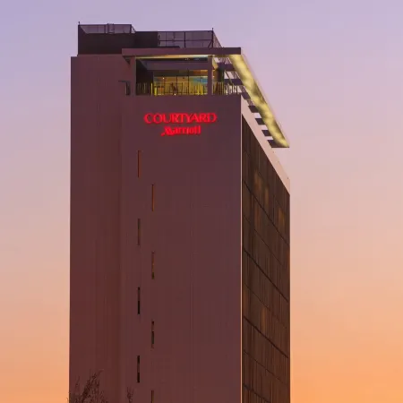 Courtyard by Marriott Santiago Las Condes