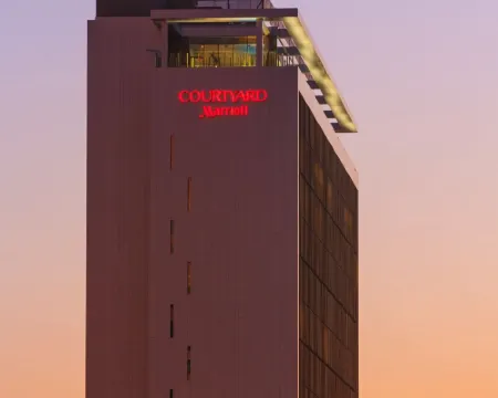 Courtyard by Marriott Santiago Las Condes Hotels in Las Condes