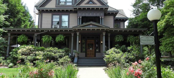 Champaign Garden Inn Ξενοδοχεία στην πόλη Champaign