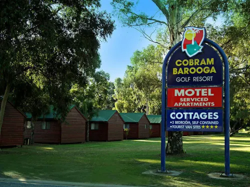 Cobram Barooga Golf Resort Hotels in Barooga