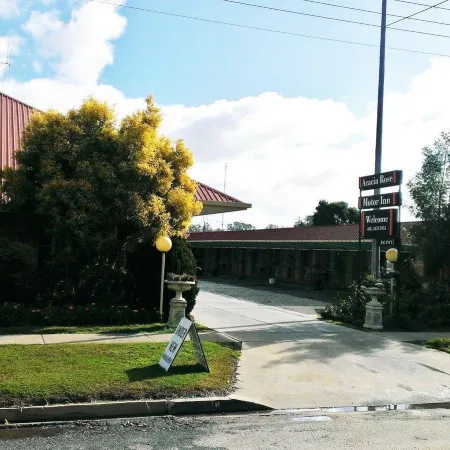 Acacia Rose Motor Inn