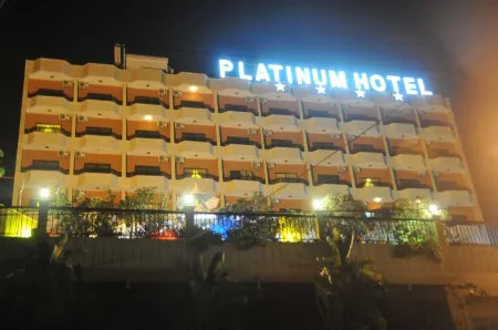 Platinum Hotel Отели в г. Borj El Chmali