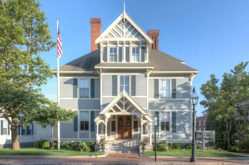 The Hotel Portsmouth - Downtown Hotels in New Castle