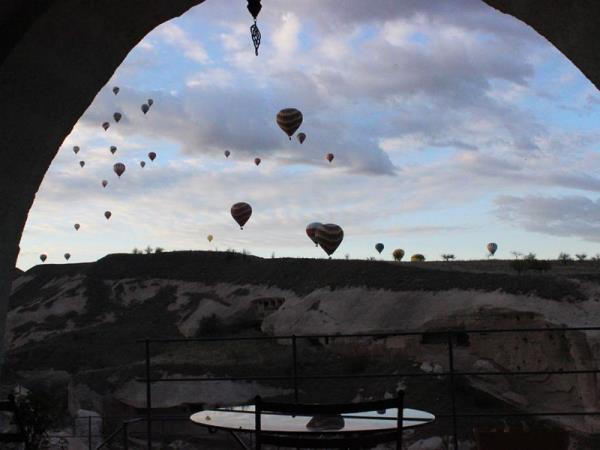 Fairyland Cave Hotel