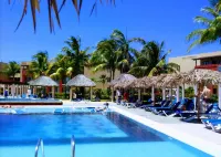 Sanctuary at Grand Memories Santa Maria