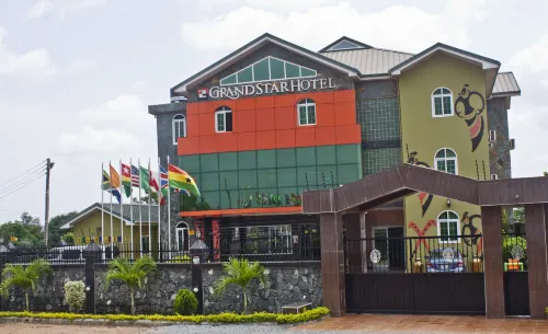 Grand Star Hotel فنادق في Kwabenya