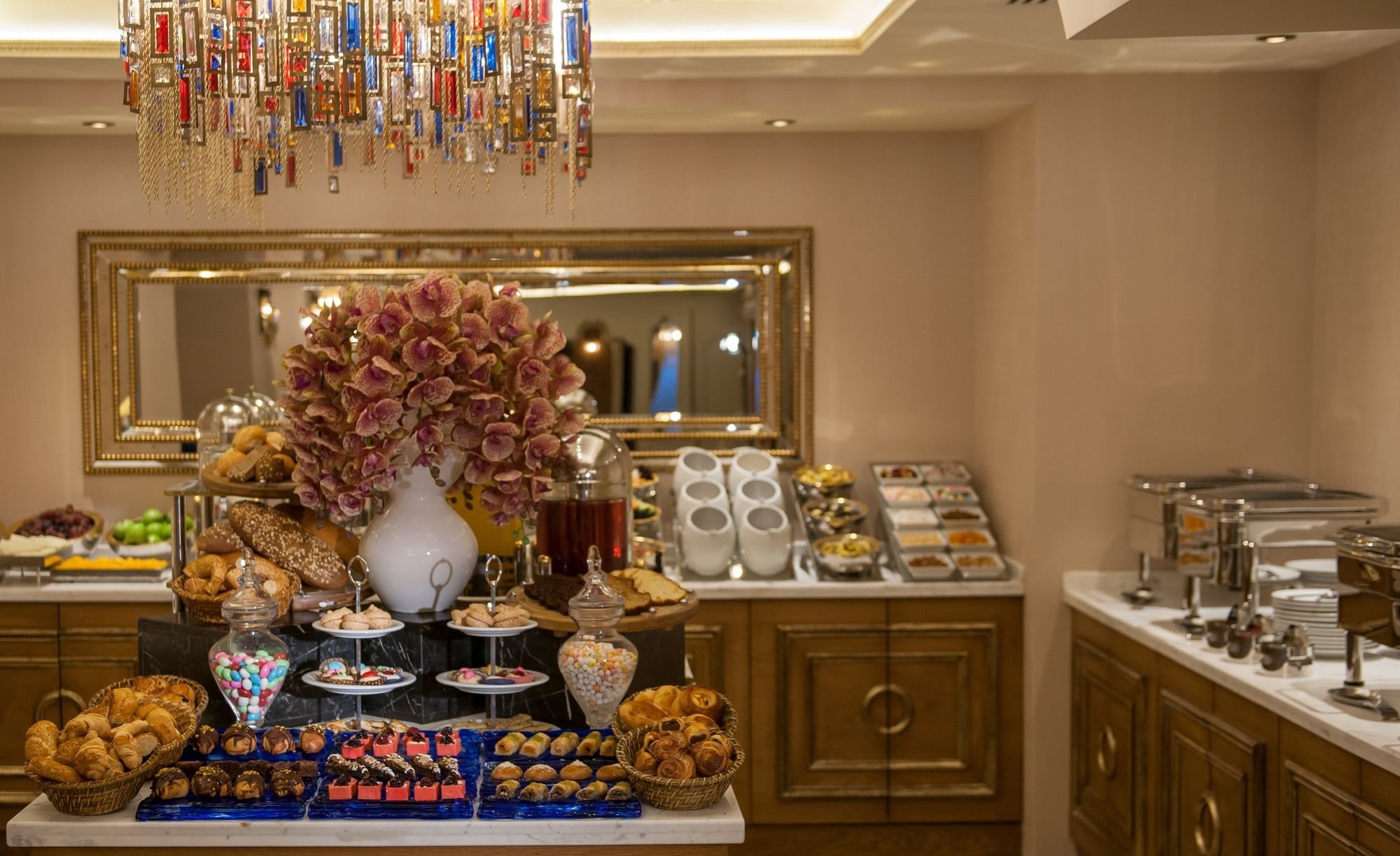 Romance Istanbul Hotel