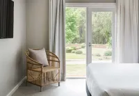 Lancemore Lindenderry Red Hill