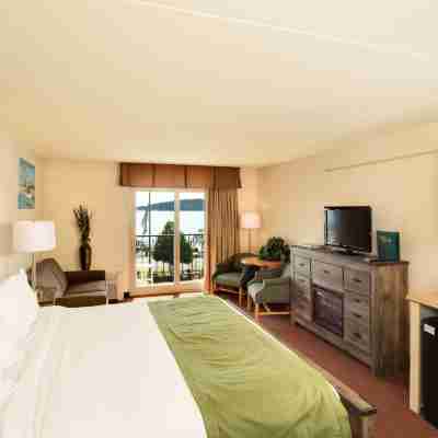 Harbor Shores on Lake Geneva Rooms