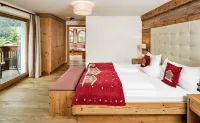Almhof Hotel Call Hotels in La Val