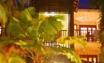 Hibiscus Resort & Spa with Onsite Reception & Check IN