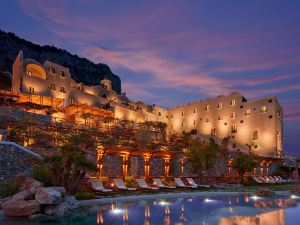 Monastero Santa Rosa Hotel & Spa