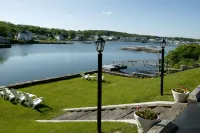 Harborage Inn on the Oceanfront Hotels in Boothbay