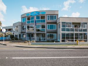 Waterfront Apartments Whitianga