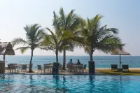 Sri Sharavi Beach Villas & Spa - with 43 Metre Saltwater Infinity Pool - 5 stjerner