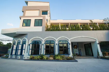 Baba House Hotel