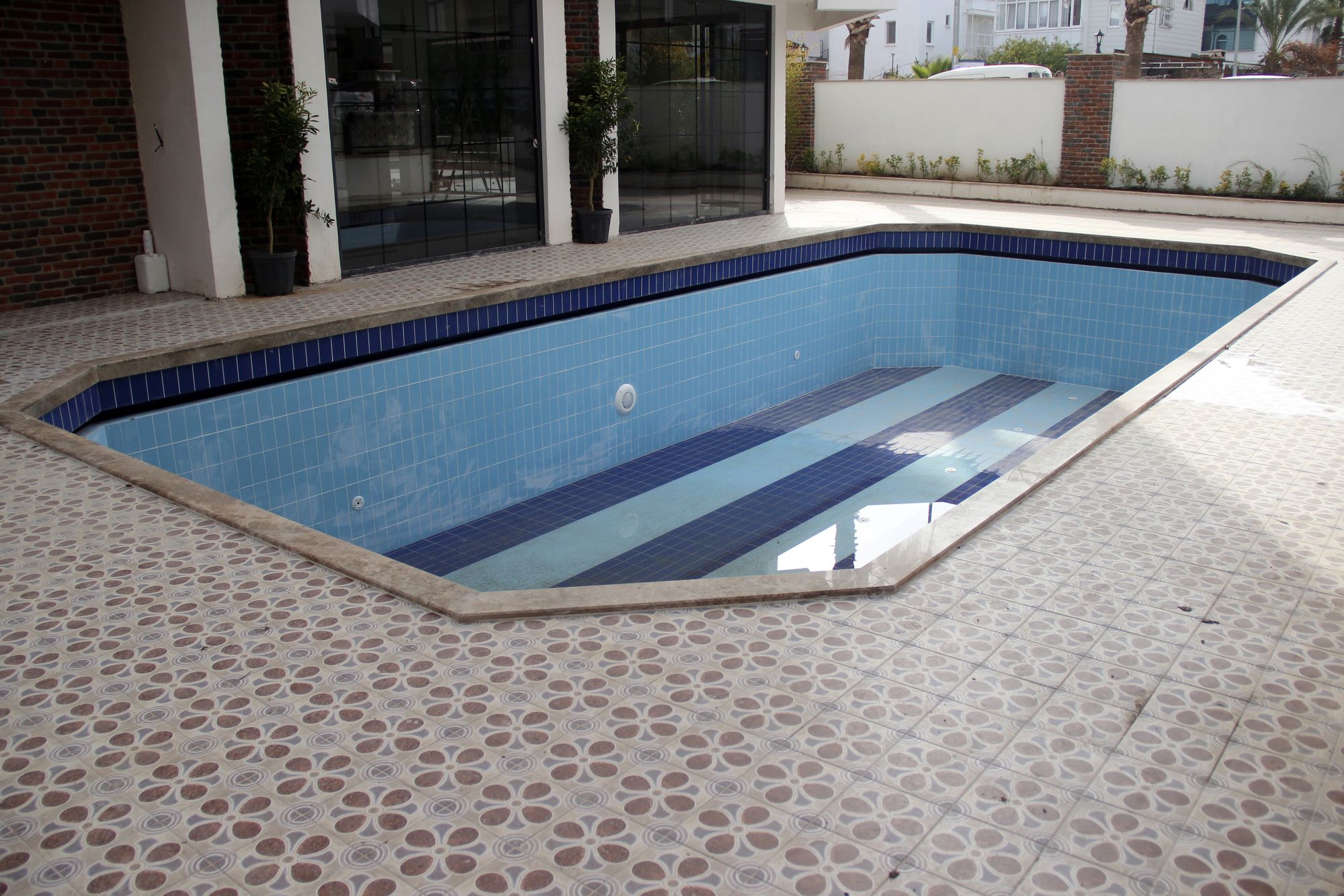 Azuu Hotel