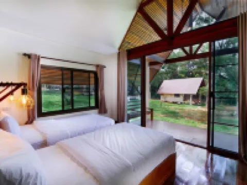 พยามาศ โรงแรมในเกาะพยาม