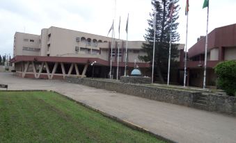 Excellence Hotel - Housity