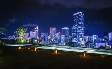 Cochin Zen Hotel Отели рядом с достопримечательностью «Dong Khoi Street»