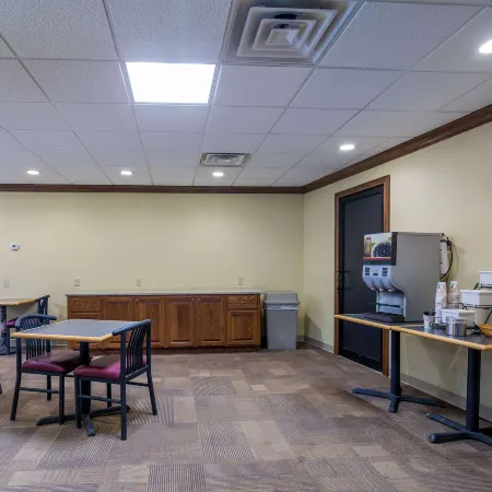 Badlands Inn & Suites