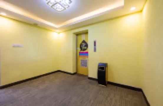 Hi Inn Select (Guangzhou Wanjia Garment City Shaheding Metro Station)