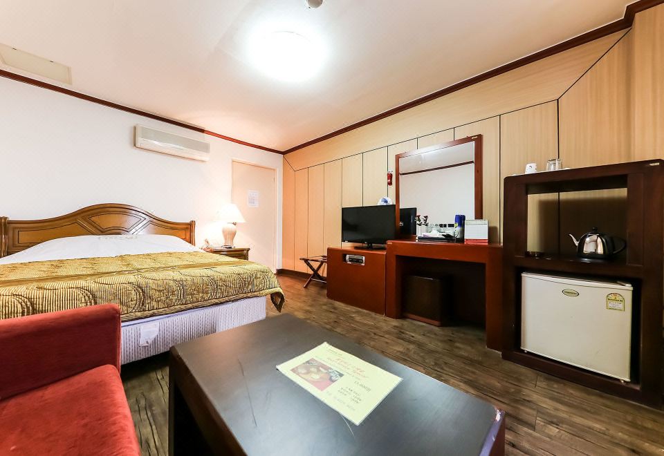 Kyungha Spa Hotel - Housity