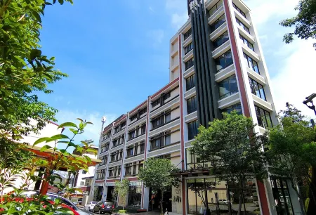 Lealea Garden Hotels Moon