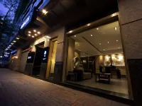 สีโฮเต็ล โรงแรมใกล้สถานี นอร์ท พอยท์