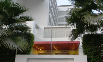 Red Fox Hotel-Chandigarh