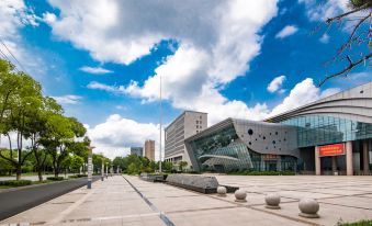 GreenTree Inn Jiangsu Zhenjiang Danyang Development Zone Municipal Government Business Hotel