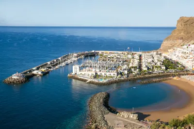 LIVVO Puerto de Mogán