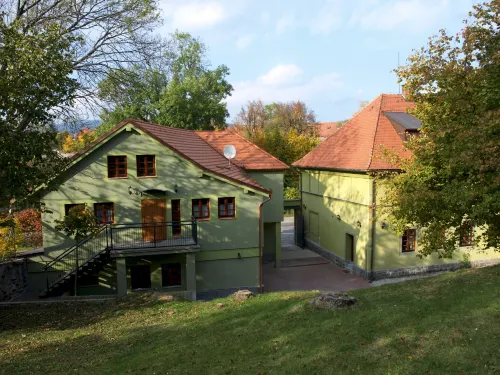 Pension Amadeus & Apartments Hotels in Větřní