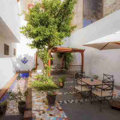 Hotel Blanco Riad Hotel Exterior