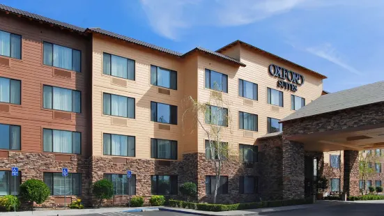 Oxford Suites Chico