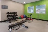 La Quinta Inn & Suites by Wyndham Elkhart - Gym