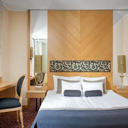 Marmara Hotel Budapest Отели рядом с достопримечательностью «Рыбацкий бастион»