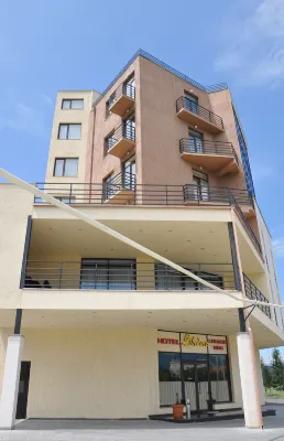 Hotel Shine Palace Hotels in Saguramo