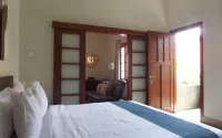 Merbabu Guest House Hotels in Klojen