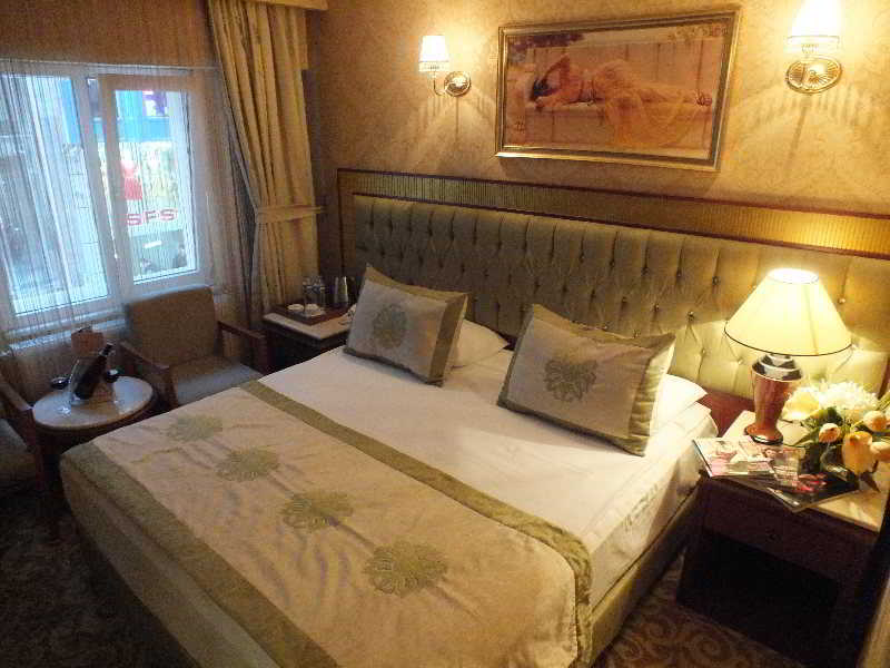 Grand Asiyan Hotel