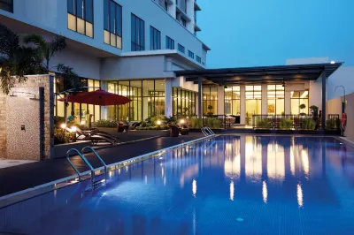 Hilton Garden Inn Puchong Hotels near Skytomato Sdn Bhd